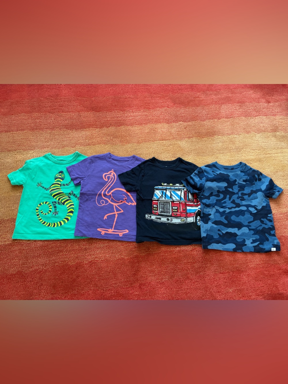 4 pieces GAP Kids Boy Short-Sleeve Tee Pack - size 4